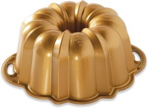 Nordic Ware Anniversary Bundt, 15 C...