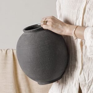 Large Blak Ceramic Vase – 9.8...
