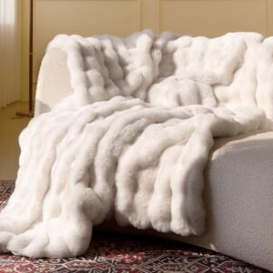 Ultra Soft Cozy Faux Fur Throw Blan...