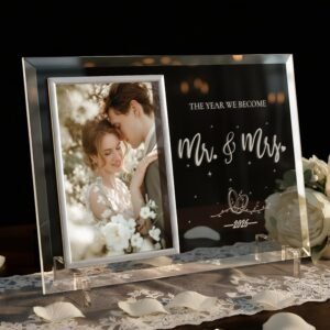 Wedding Gifts for Couples 2026, Eng...